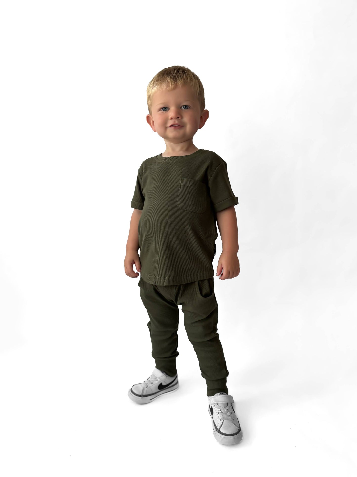 Bamboo Ribbed Pocket Tee - HUNTER
